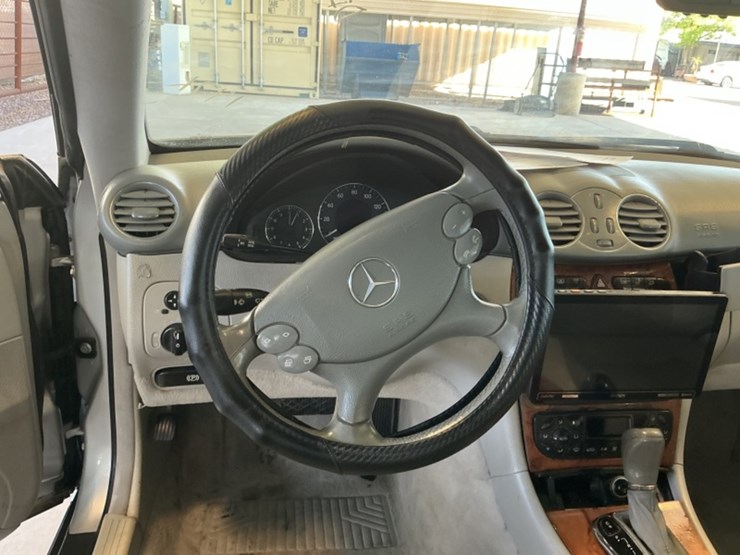 2004-mercedes-benz-clk320-sdn-image-17