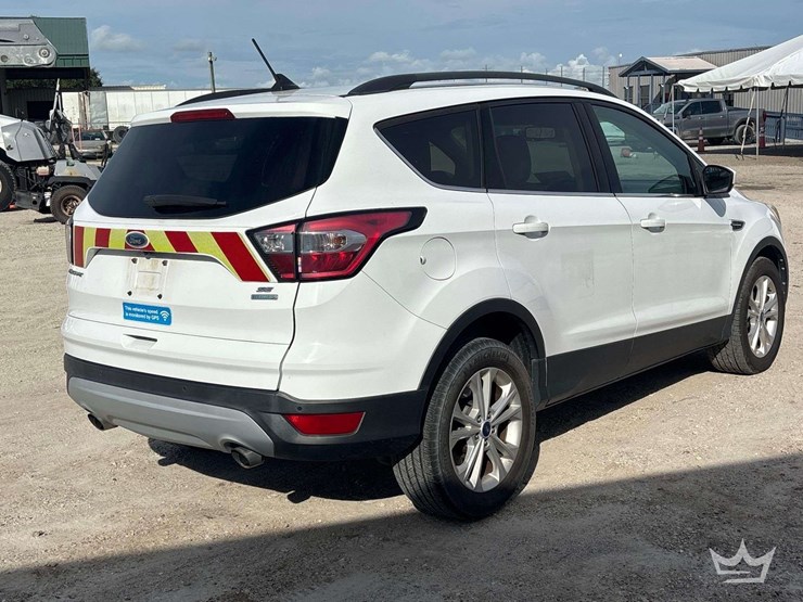 2018-ford-escape-image-3