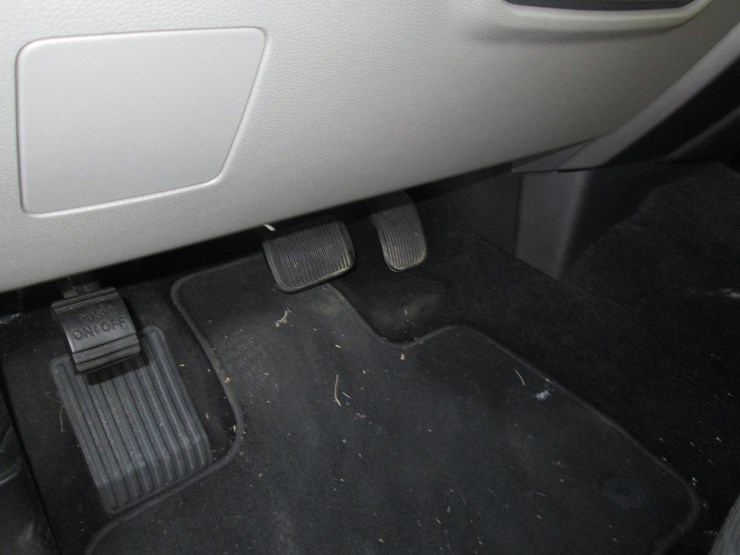 2017-ford-f150-image-25