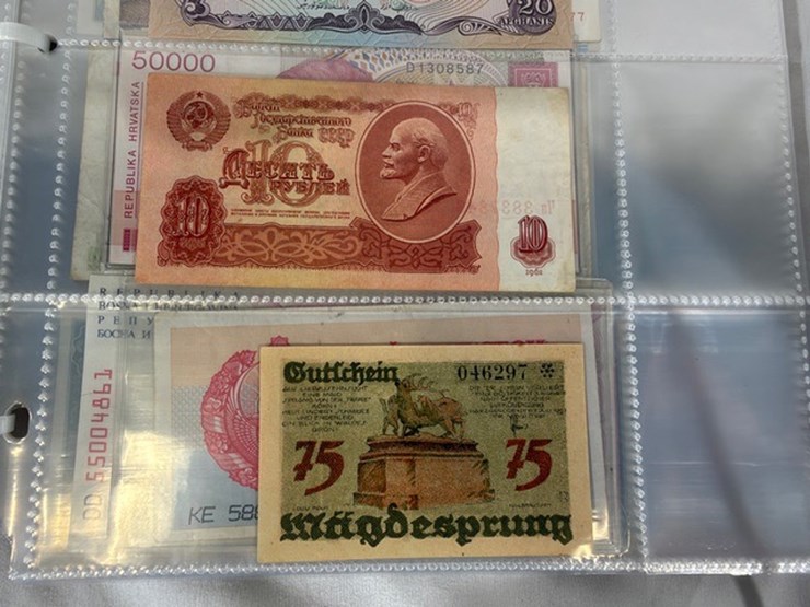#40309-•-foreign-currency-bank-notes-image-105