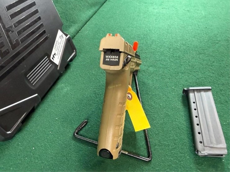 nib-kel-tec-pmr-30-22-wmr-pistol-image-7