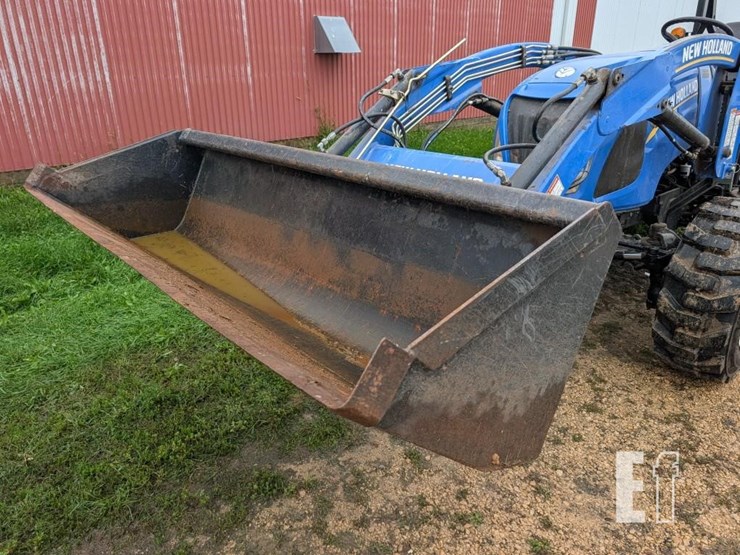new-holland-boomer-41-image-11