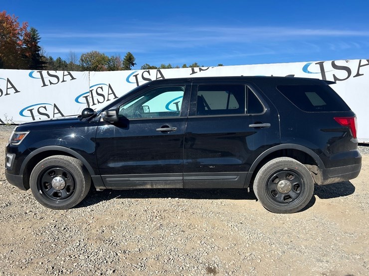 2019-ford-explorer-image-2