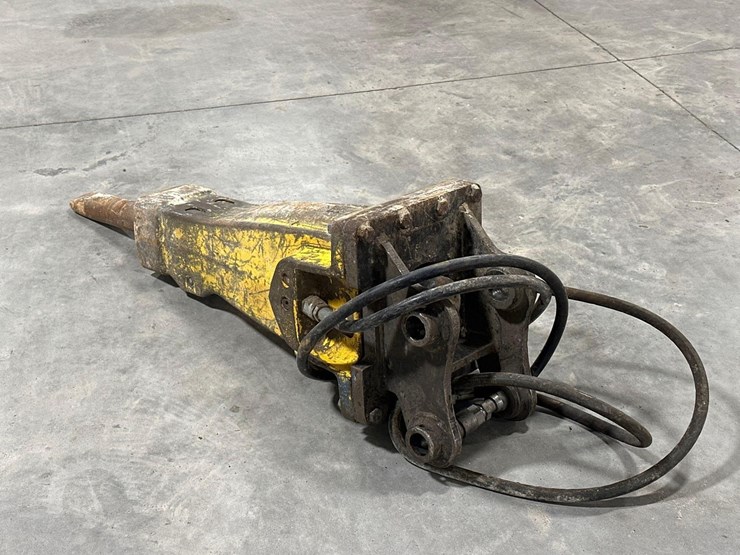 hydraulic-breaker-attachment-image-3