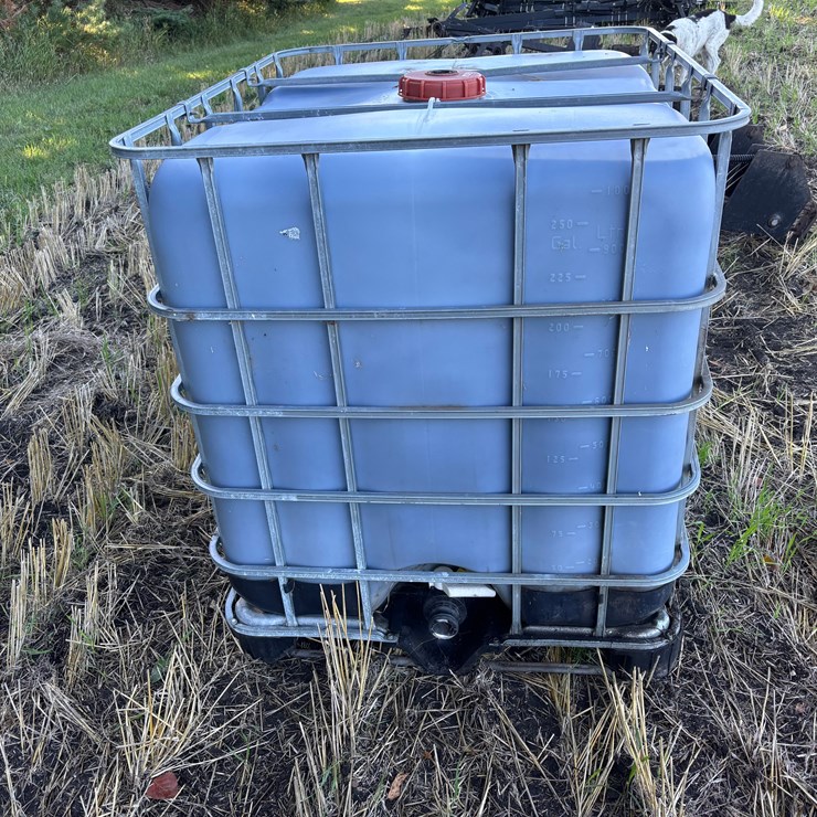 265 gallon tote of used oil