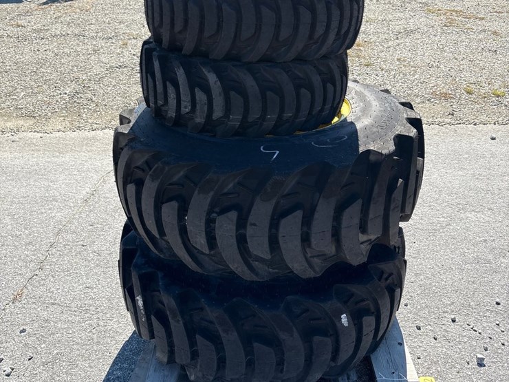 #1082-•-r4-tires-with-rims-image-2