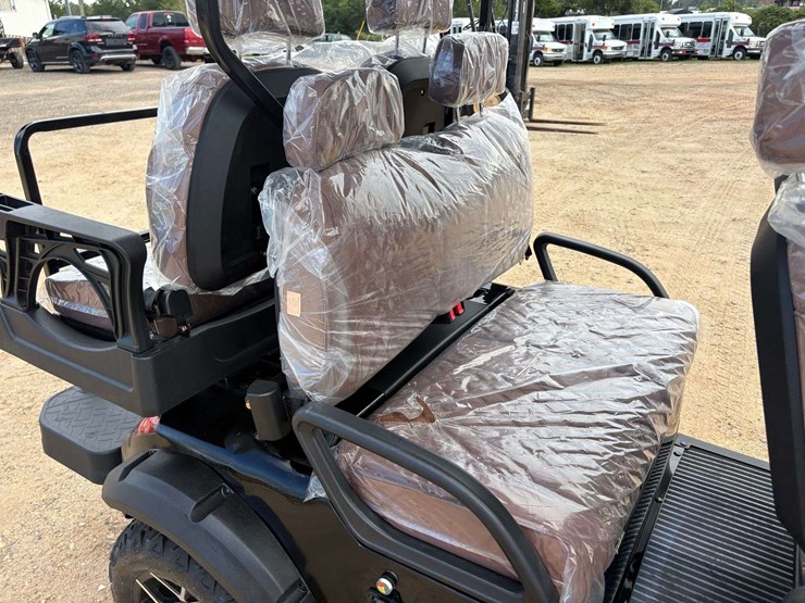 2026-sd-lanch-street-legal-6-seater-golf-cart-w/-on-board-charger-image-16
