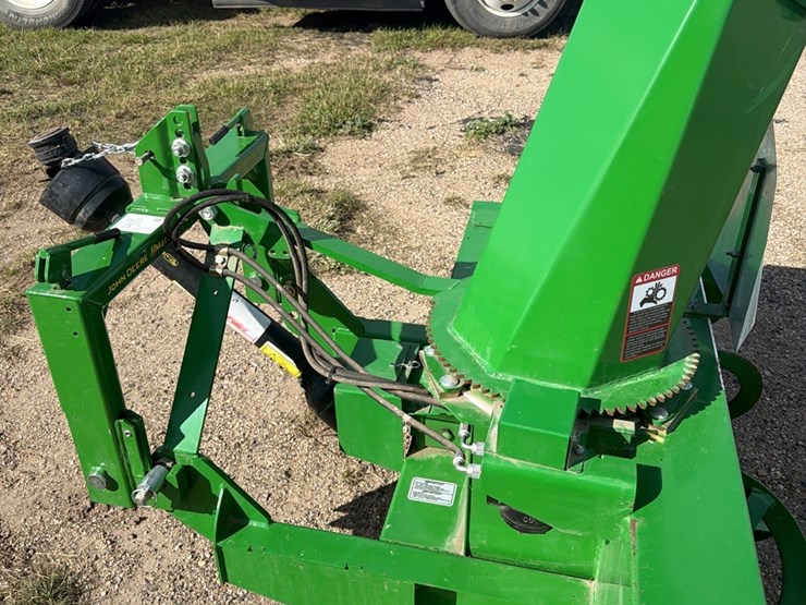 frontier-model-sb1174-like-absolutely-brand-new-3-point-snow-blower,-hydraulic-chute,-john-deere-jiffy-hitch,-none-nicer,-check-photos-image-12