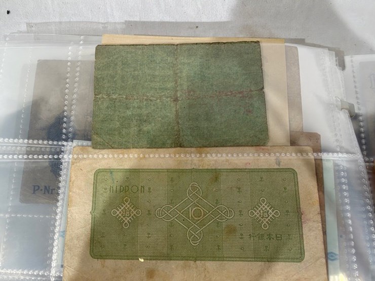 #40311-•-foreign-currency-bank-notes-image-150