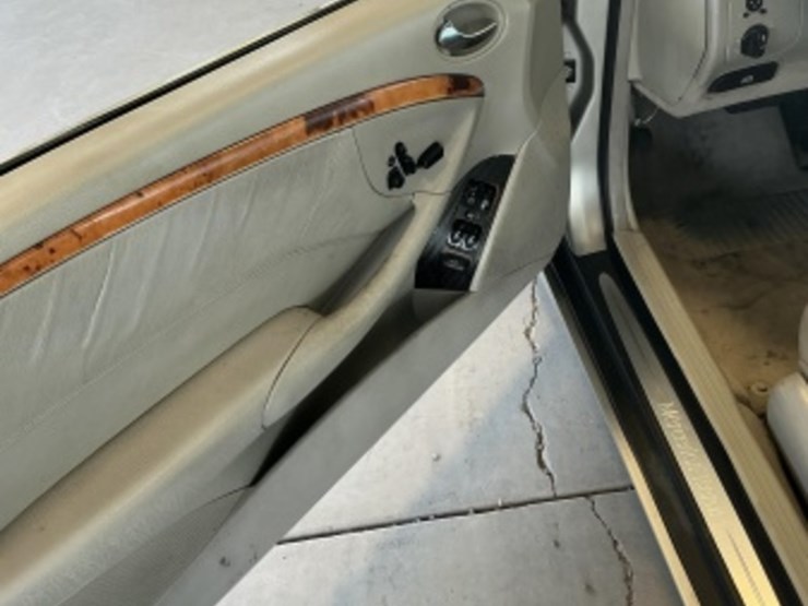 2004-mercedes-benz-clk320-sdn-image-23