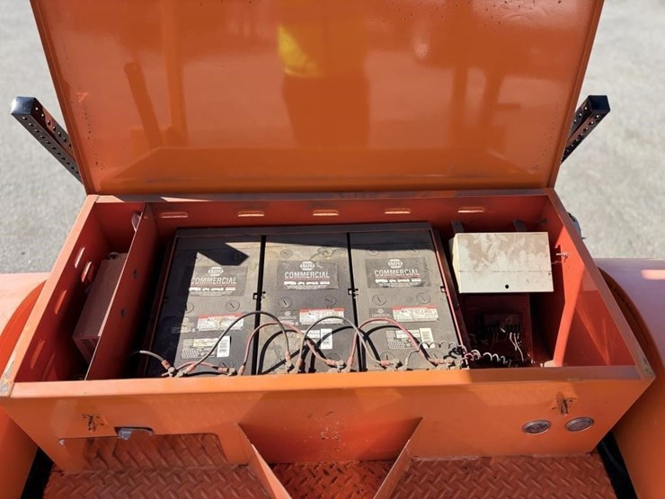 2011-myers-&-sons-gb4001-arrowboard-trailer-image-11