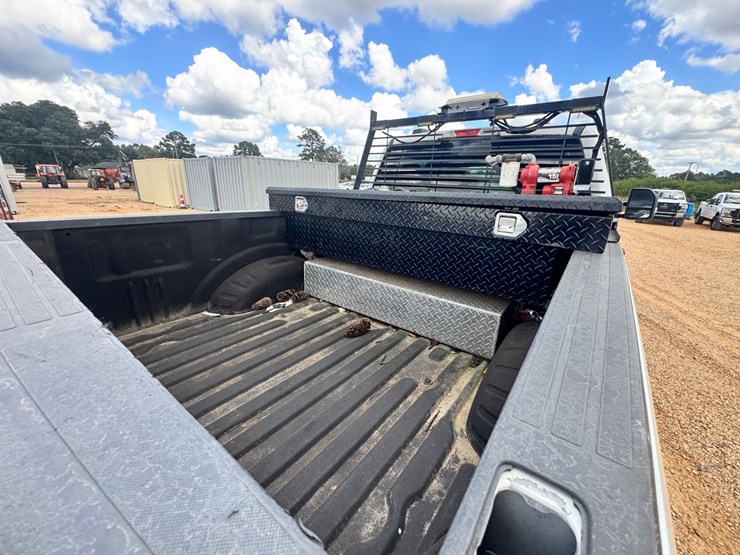 2022-ford-f250-xl-image-7