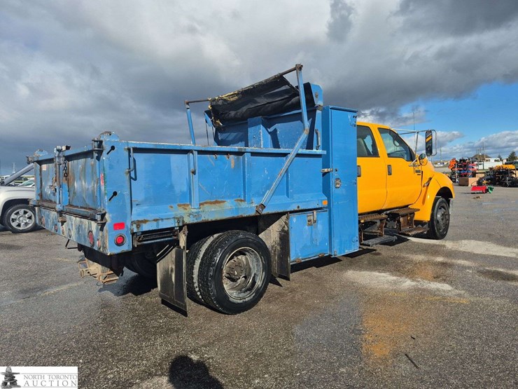 2010-ford-f650-image-5