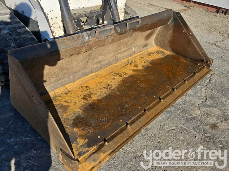 2022-bobcat-t870-image-17
