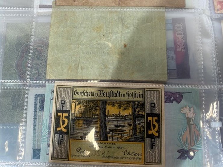 #40311-•-foreign-currency-bank-notes-image-147