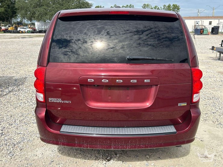 2018-dodge-grand-caravan-image-26