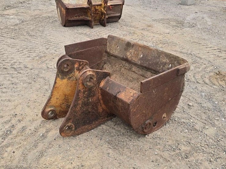 36-inch-ditching-bucket-image-3