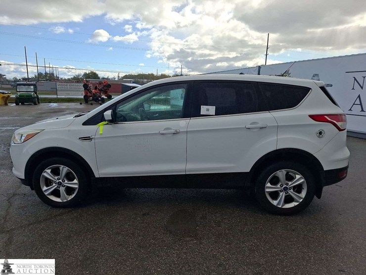 2013-ford-escape-image-8