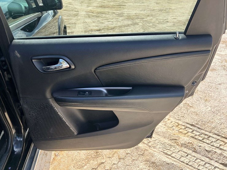 2018-dodge-journey-image-17