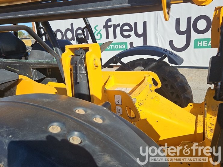 2019-jcb-510-56-image-35