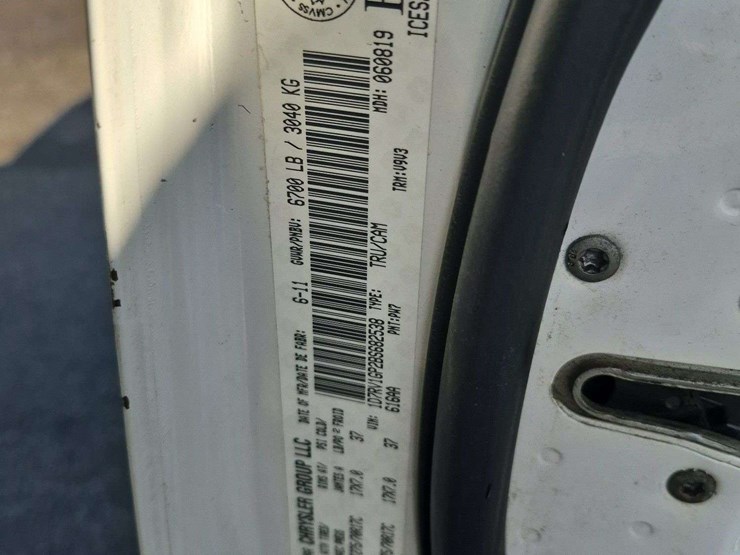 2011-dodge-1500-image-16