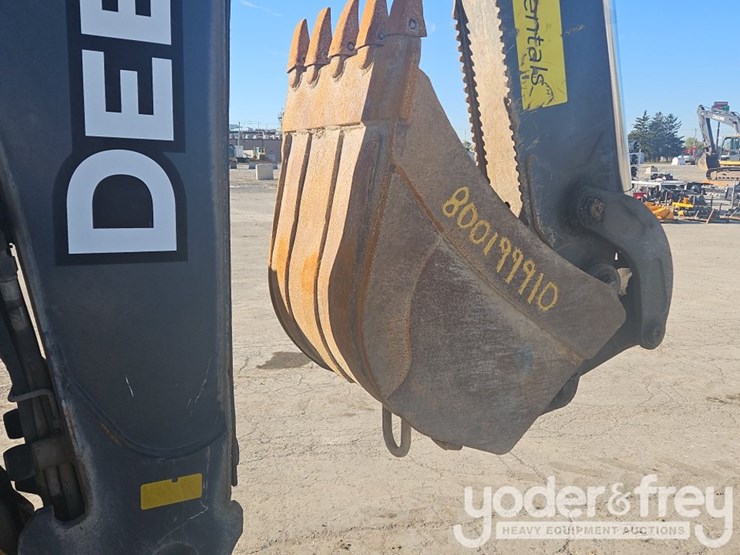 2018-deere-410l-image-25