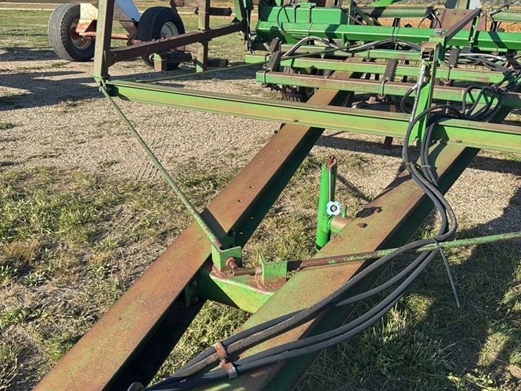 john-deere-1060-image-3