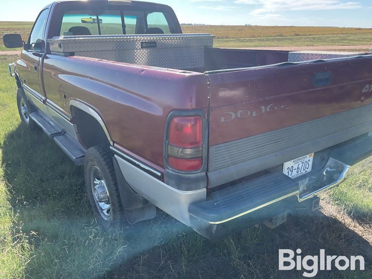 1995-dodge-2500-image-16