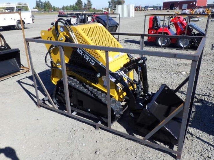 2026-agt-mx-crt23-skid-steer-tracked-loader-image-4