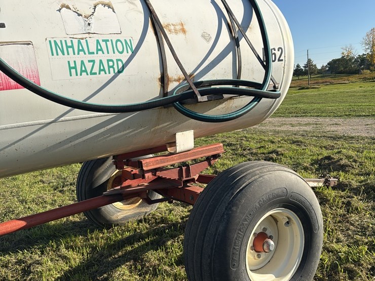 11-2.-1450-gallon-nh3-tank,-14l-16.1-tires-image-13