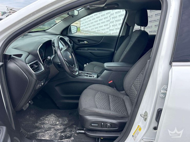 2018-chevrolet-equinox-lt-image-12