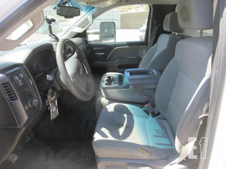 2015-chevrolet-2500hd-image-7
