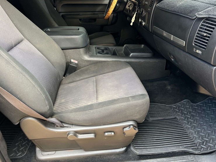 2012-gmc-sierra-1500-sle-image-32