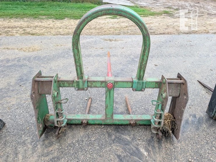 john-deere-round-bale-spear-image-3