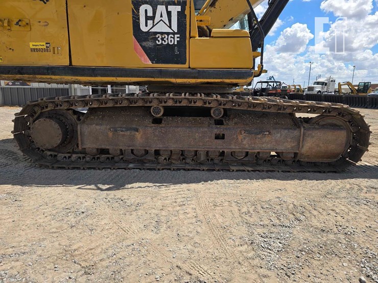 2016-caterpillar-336fl-image-34