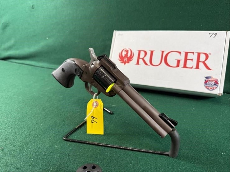 nib-ruger-super-wrangler-250th-22cal-revolver-image-3
