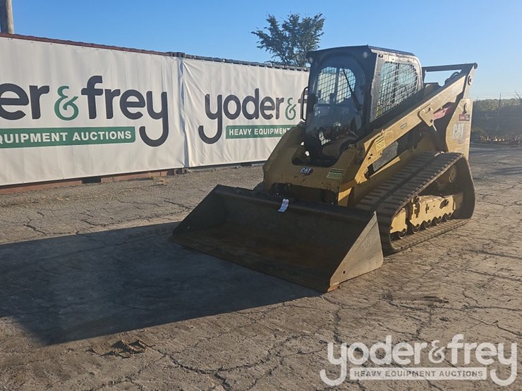 2021-caterpillar-299d3-image-1