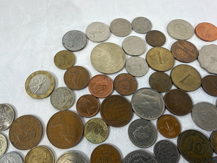 #40136-•-bag-of-misc-foreign-coins-image-7