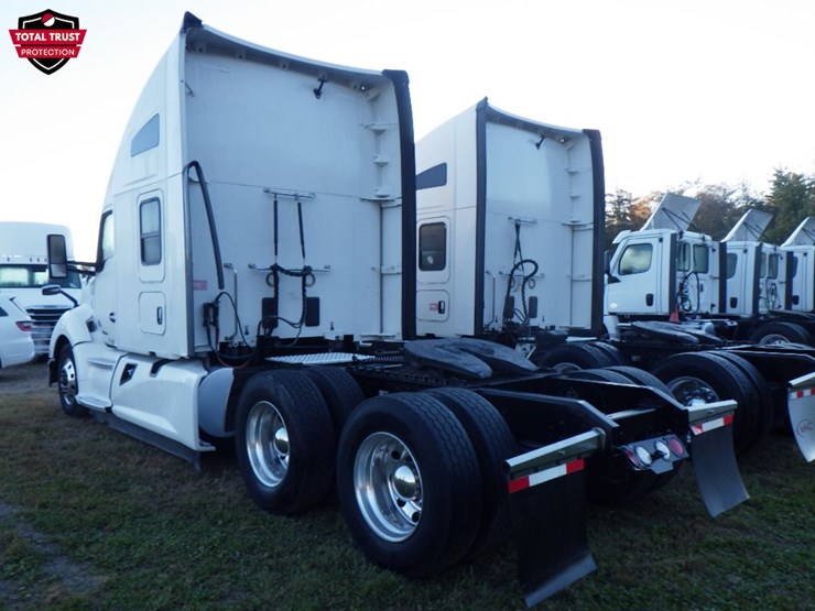 2022-kenworth-t680-image-11