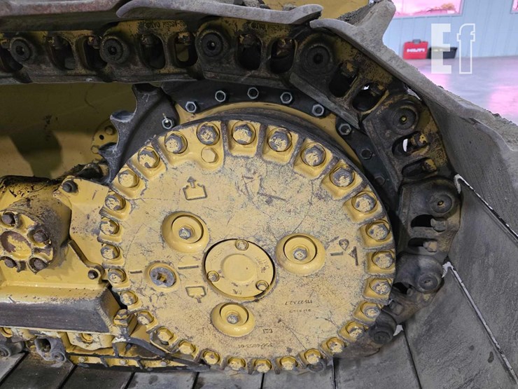2021-caterpillar-d4-lgp-image-26
