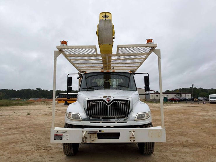 2017-international-durastar-4400-image-5