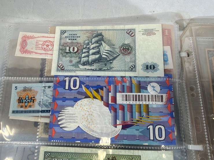 #40311-•-foreign-currency-bank-notes-image-21