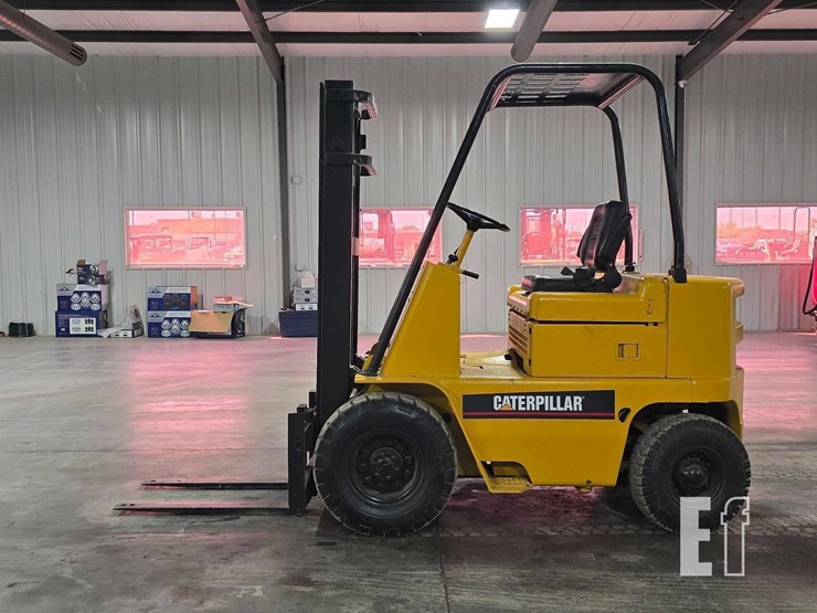 caterpillar-forklift-3681-image-5