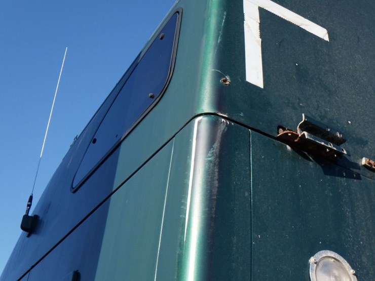 2005-kenworth-t2000-image-20