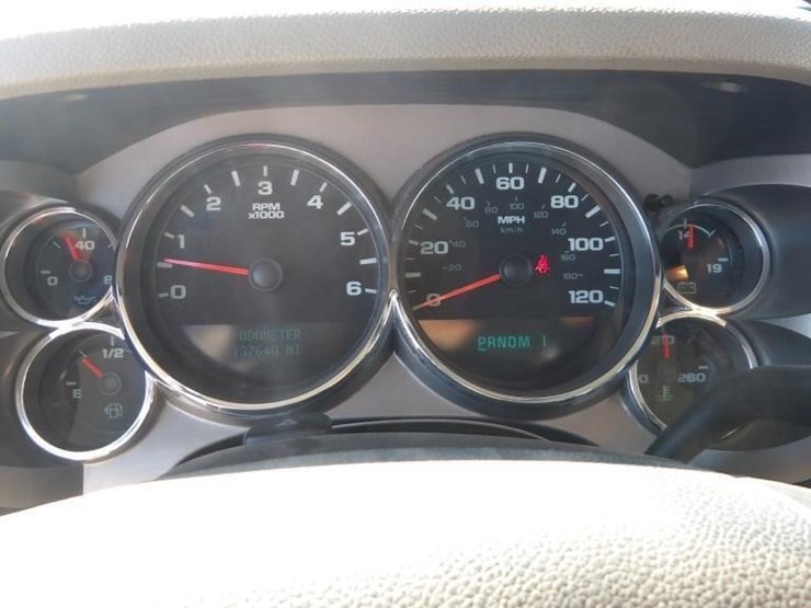 2012-gmc-sierra-2500-image-18