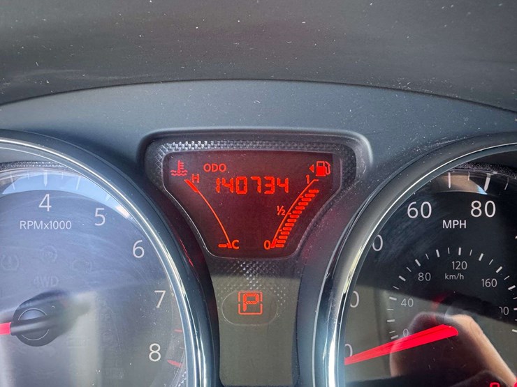 2013-nissan-versa-sv-4dr-sedan---140,734-miles-image-27