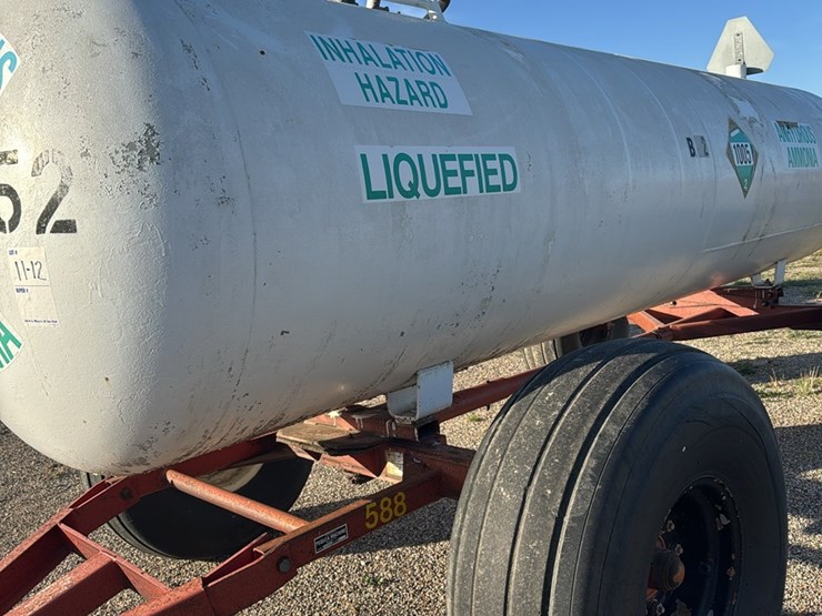 11-12-1450-gallon-nh3-tank,-16.5l---16.1-tires-image-11