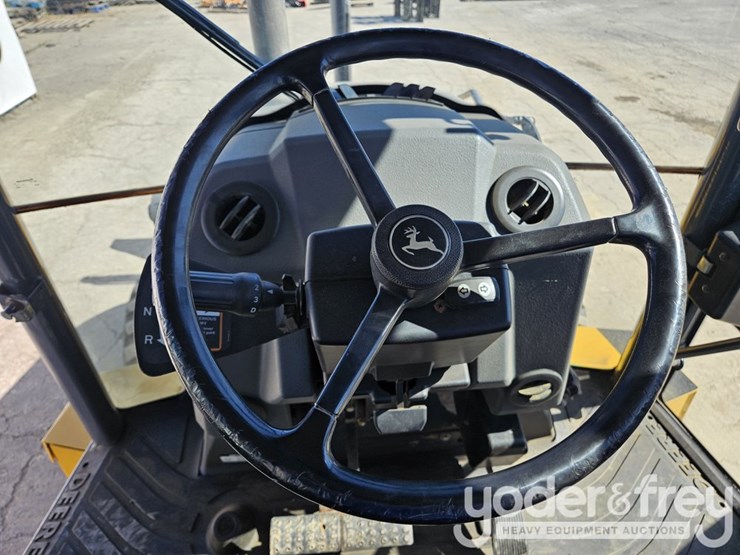 2013-deere-310k-image-45