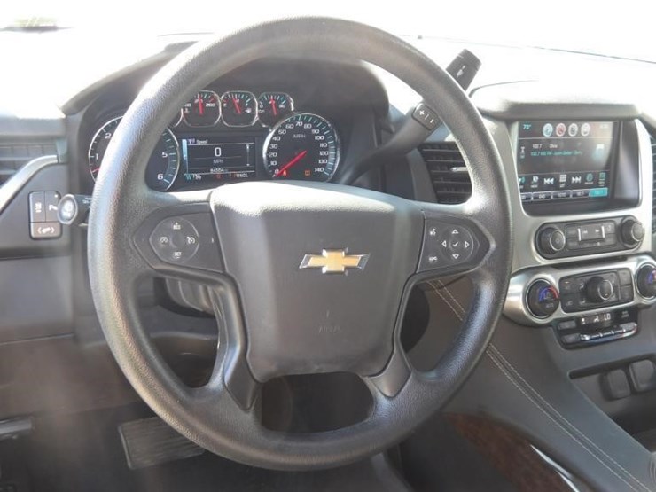 2018-chevrolet-tahoe-image-16