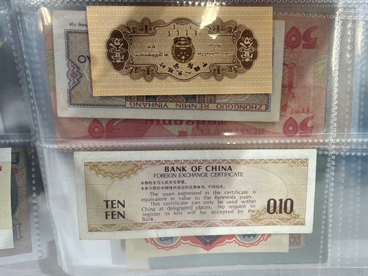 #40311-•-foreign-currency-bank-notes-image-162